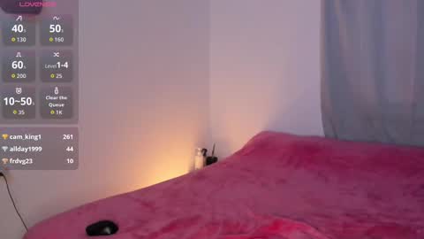 Snapshot of littlecheerry69 chatting on September 23, 6:39 pm littlecheerry69 online show from September 23, 6:39 pm