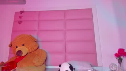 littlee_emma_ online show from January 27, 3:15 am