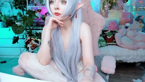 Riza Riri Puff  online show from January 4, 5:37 pm