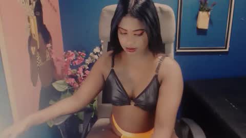Snapshot of littleindianmilf chatting on October 8, 11:58 am littleindianmilf online show from October 8, 11:58 am