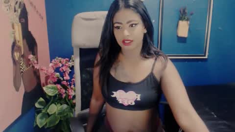 Snapshot of littleindianmilf chatting on September 16, 10:12 am littleindianmilf online show from September 16, 10:12 am