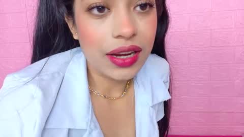 Snapshot of littlejennifer18 chatting on September 9, 1:11 pm Tip us ask our names online show from September 9, 1:11 pm