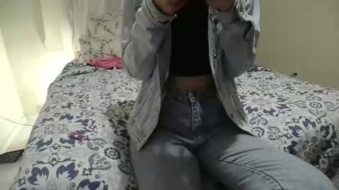 Snapshot of littlejinxxx chatting on October 8, 12:37 am littlejinxxx online show from October 8, 12:37 am