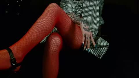 Niki  free tg channel with some photos gifs and info about streams  online show from October 24, 3:08 pm