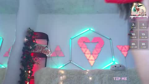 littlevixen18 online show from December 4, 2:30 pm