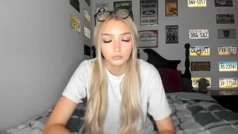 Livvy online show from January 13, 4:40 am