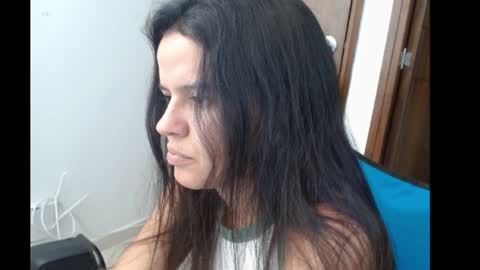 liz_fe online show from April 11, 5:27 pm