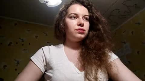 Molly online show from April 28, 4:11 pm