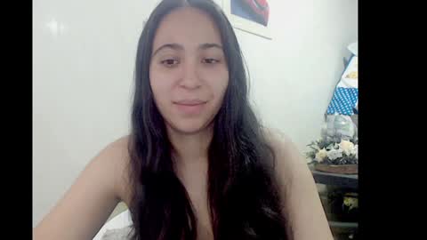 Snapshot of lizz1305 chatting on December 2, 2:40 pm lizz1305 online show from December 2, 2:40 pm