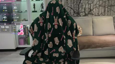 Lizi-Fox online show from December 12, 3:32 am