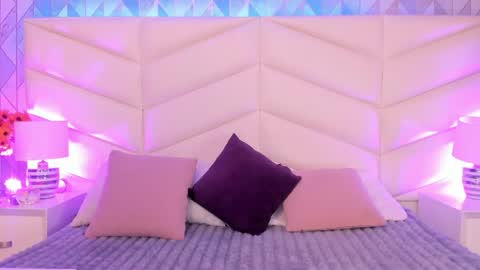 LIZZI online show from April 18, 7:40 pm