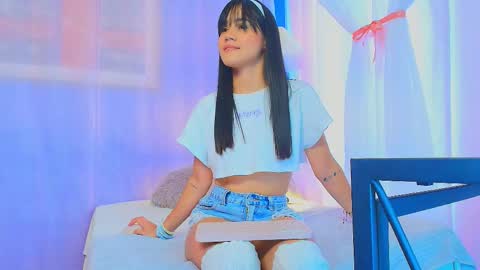 lizzy_kane online show from March 23, 8:26 pm