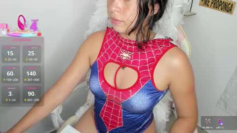 Snapshot of lizzy_kawuaii chatting on September 24, 2:43 am lizzy online show from September 24, 2:43 am