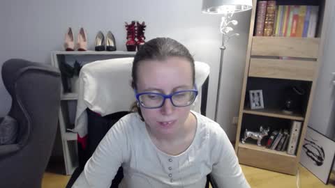 Lizzy online show from November 5, 5:56 am