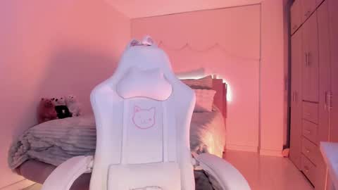 Kloe see you 28-11  to celebrate my birthday online show from October 31, 10:03 pm