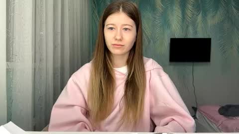 Kate online show from March 22, 1:06 pm