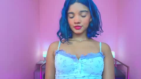 Snapshot of lola__45 chatting on October 16, 8:22 pm online show from October 16, 8:22 pm