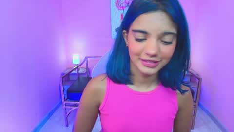 Snapshot of lola__45 chatting on October 12, 4:31 pm online show from October 12, 4:31 pm