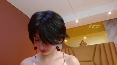 Lola online show from November 21, 3:36 pm