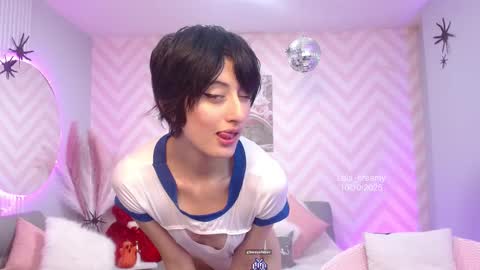 Snapshot of lola_creamy chatting on October 10, 2:55 pm Lola online show from October 10, 2:55 pm