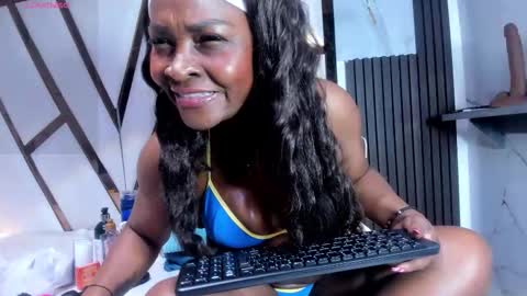 Lola online show from February 5, 12:19 pm