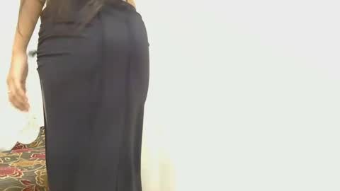 Snapshot of lolaa_darling chatting on February 21, 9:23 am lolaa online show from February 21, 9:23 am