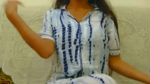 Snapshot of lolaa_darling chatting on January 13, 10:03 am lolaa online show from January 13, 10:03 am