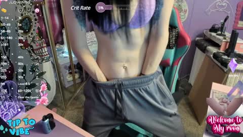 Lola online show from December 3, 4:06 pm