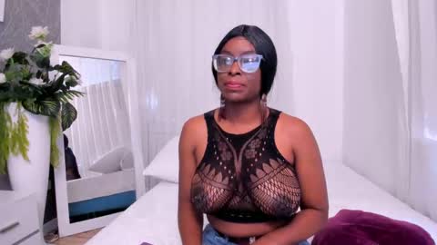 lola online show from September 27, 1:51 pm