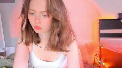 Lola online show from May 11, 1:18 am