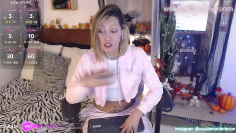 Snapshot of lolis_sweet_submisive chatting on October 18, 12:57 am Dear tippers follow me on my new cb account lennarogers online show from October 18, 12:57 am