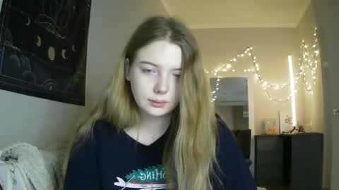 Lilly online show from December 23, 5:11 pm