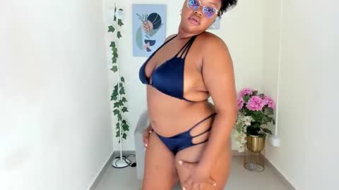 Alejandra online show from March 3, 1:50 pm