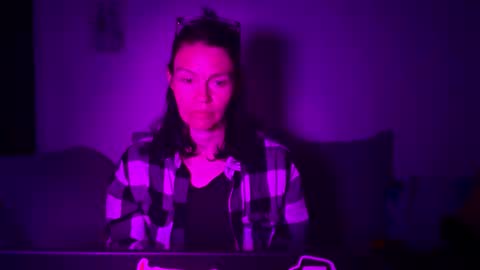 longstorywhore online show from October 25, 2:19 am