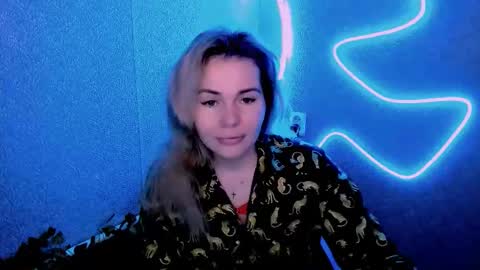 Lora online show from January 14, 3:33 am