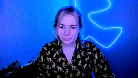 Lora online show from February 5, 3:20 am