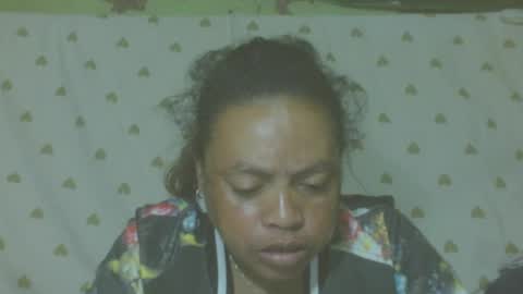 LorahVane online show from June 11, 5:54 pm