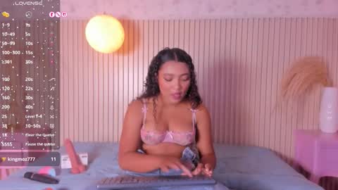 Loraine Rios online show from February 25, 5:06 am