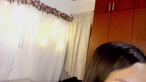 Queen Loreth online show from December 21, 8:54 pm