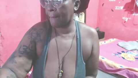 loretybighot online show from December 22, 1:14 pm