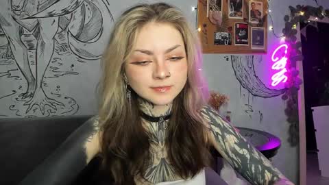 Snapshot of lostallice chatting on February 24, 5:19 am lostallice online show from February 24, 5:19 am