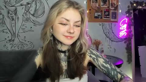 Snapshot of lostallice chatting on February 20, 4:39 am lostallice online show from February 20, 4:39 am