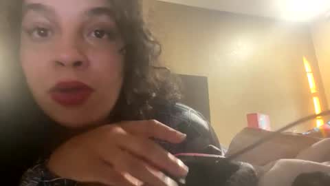 Snapshot of lotuzpetals chatting on October 31, 10:25 pm Jasmine online show from October 31, 10:25 pm