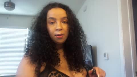 Snapshot of lotuzpetals chatting on October 5, 5:07 pm Jasmine online show from October 5, 5:07 pm