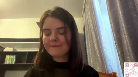 Esma online show from May 13, 9:26 am