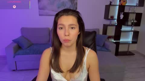 lounacutie online show from November 22, 12:19 pm