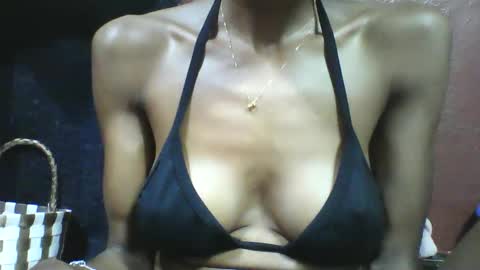 lovaelisa online show from December 4, 7:14 pm