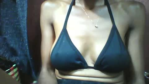 lovaelisa online show from January 10, 7:02 am