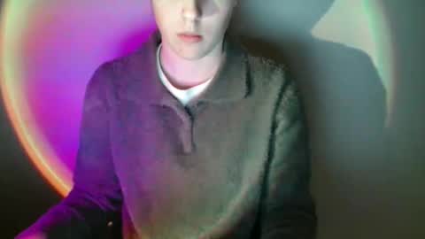 Vivian online show from February 9, 11:12 am