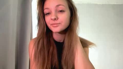 Ella online show from October 21, 6:06 am